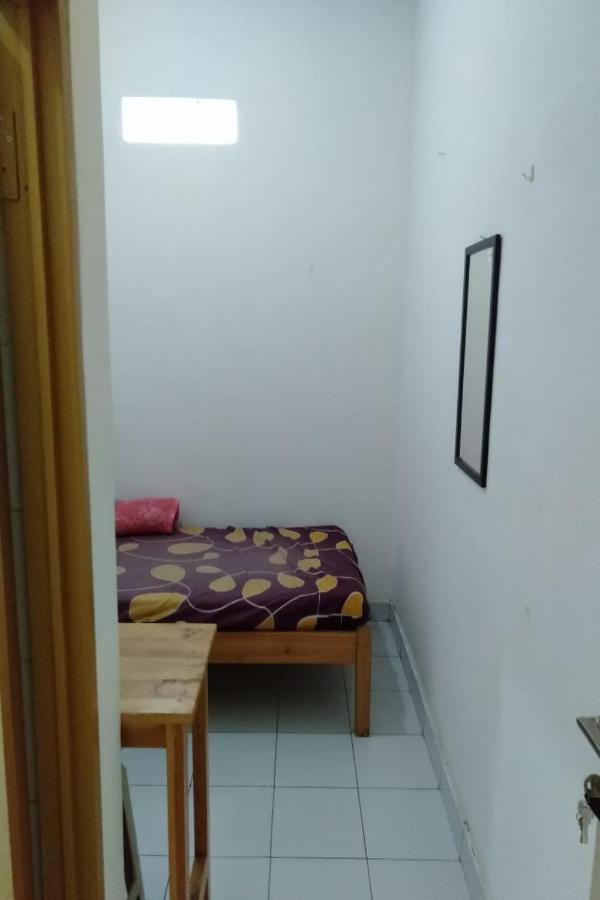 Spot On 90538 Wisma Dewi Syariah Jakarta Eksteriør billede
