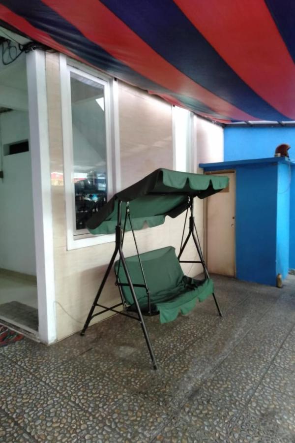 Spot On 90538 Wisma Dewi Syariah Jakarta Eksteriør billede
